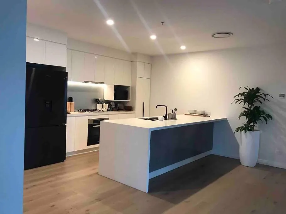 New 3 Bed Penthouse Resort Style Complex Brisbane 0*,