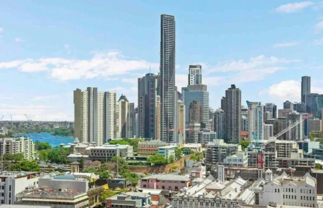 New 3 Bed Penthouse Resort Style Complex Brisbane